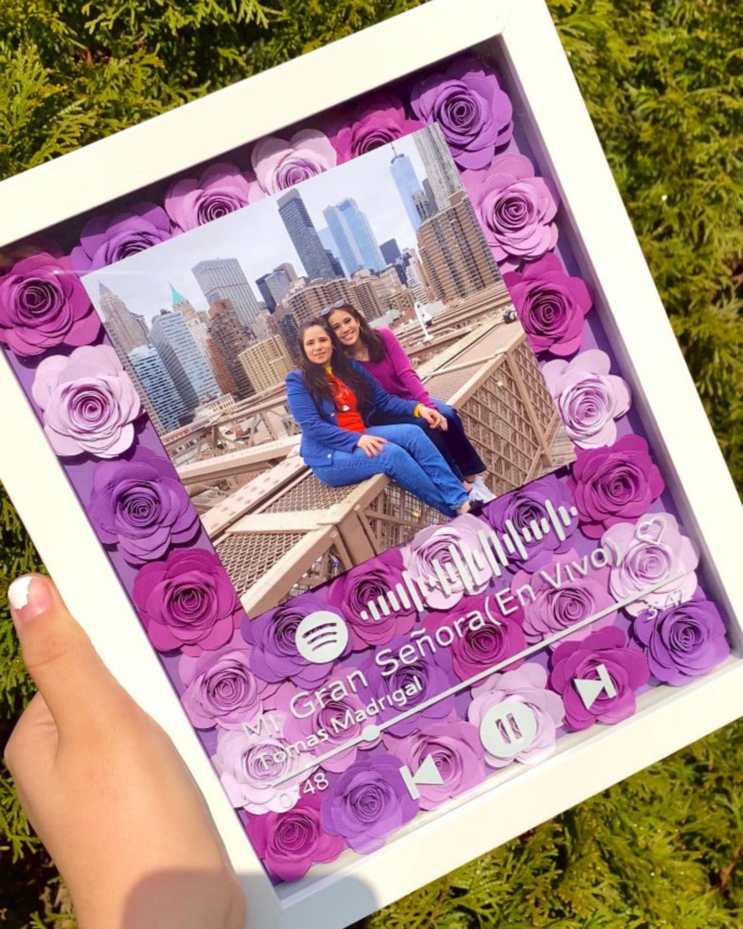 Song Shadow Box