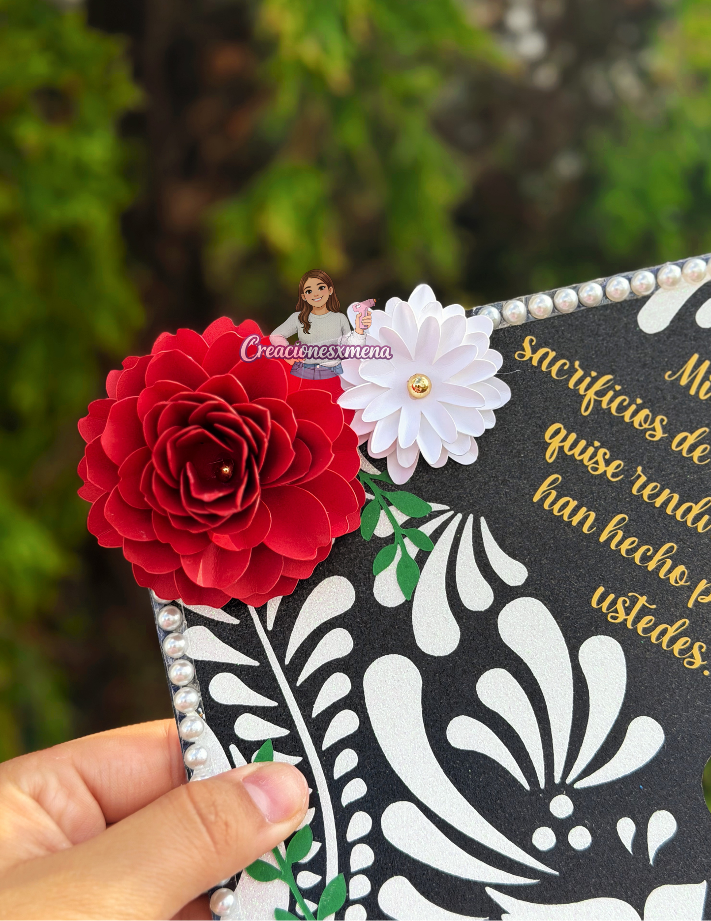 Talavera Grad Cap Topper